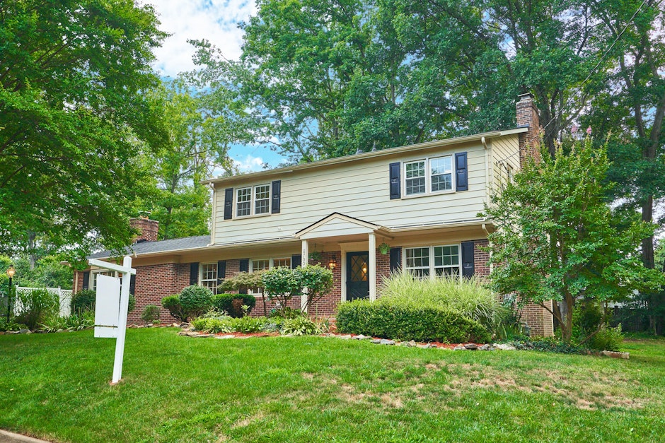 8700 St, Manassas, VA 20110, Presented by Natalie McArtor